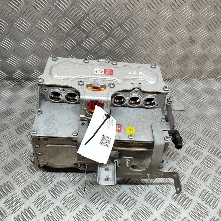 Voltage converter inverter 043750802F