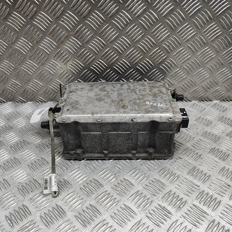 Invertors (sprieguma pārveidotājs) 8699722