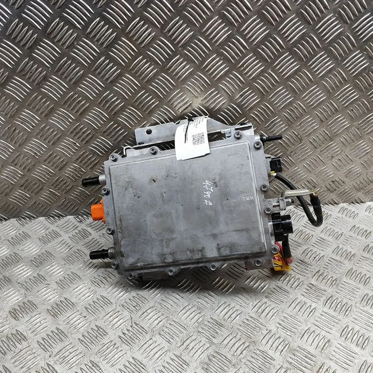 Invertors (sprieguma pārveidotājs) J9D314B227AE