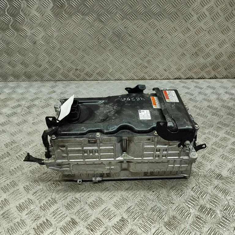 Voltage converter inverter 2321002261 – Toyota Sienna XL30 III (2011-2020)