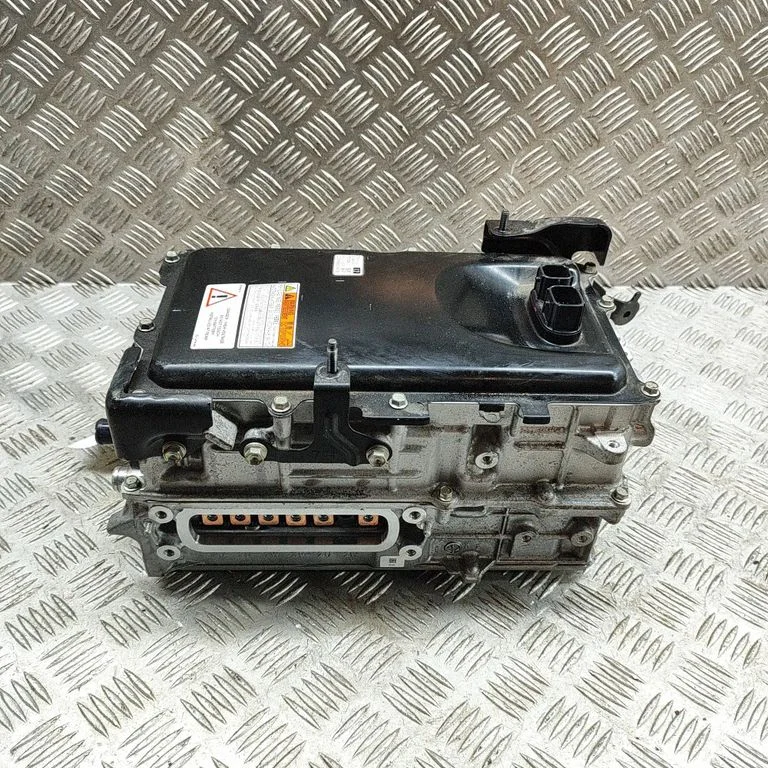 Voltage converter inverter G920076060