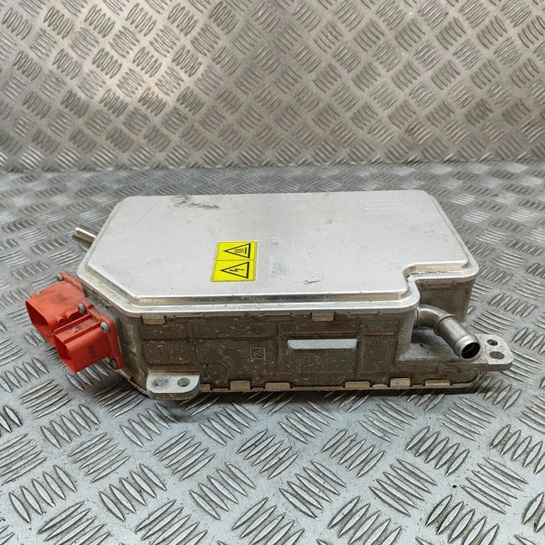 Voltage converter inverter 32299861