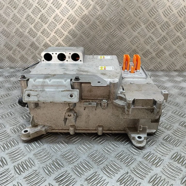 Voltage converter inverter 32335618