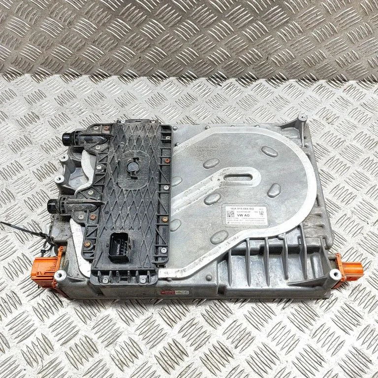 Voltage converter inverter 1EA915684BF