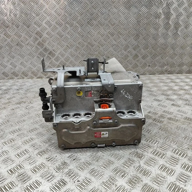 Inverter (pingemuundur) – Volkswagen Passat B8 USA (2016-2023)