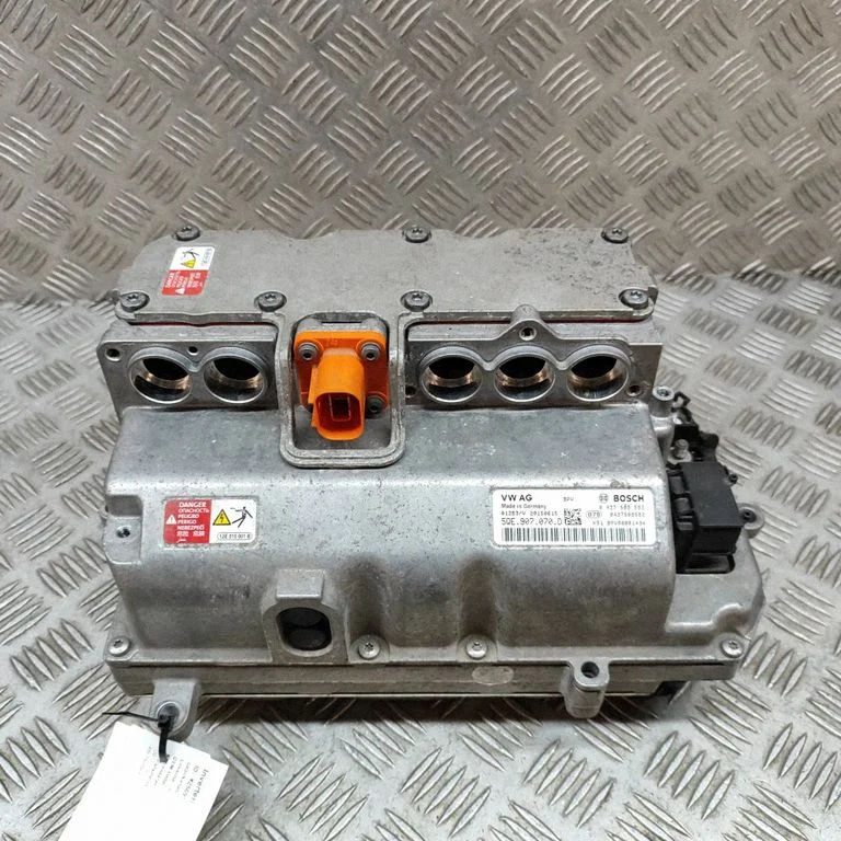 Invertors (sprieguma pārveidotājs) 0437508582