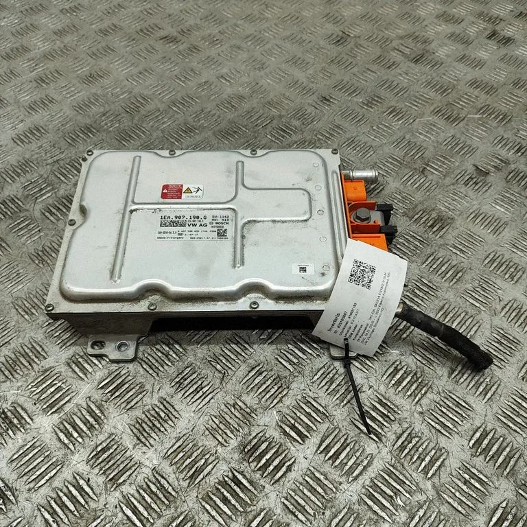 Voltage converter inverter 043750803B