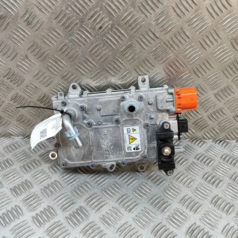 Voltage converter inverter – Ford Mustang Mach-E (2020-)