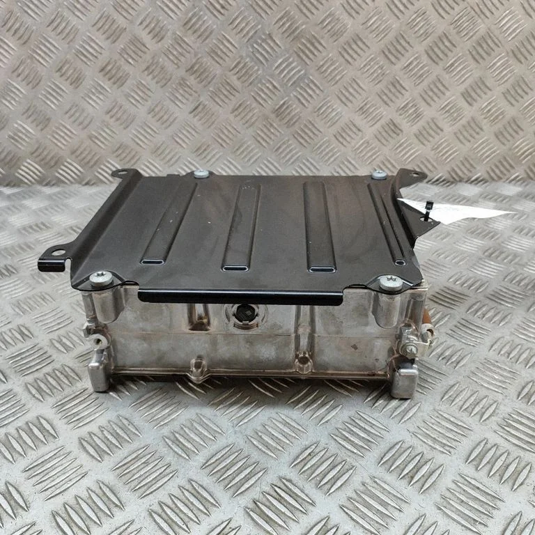 Invertors (sprieguma pārveidotājs) – Mercedes-Benz CLA klase C118 X118 (2019-)