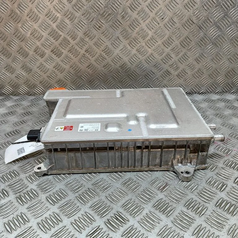 Invertors (sprieguma pārveidotājs) 105328170002