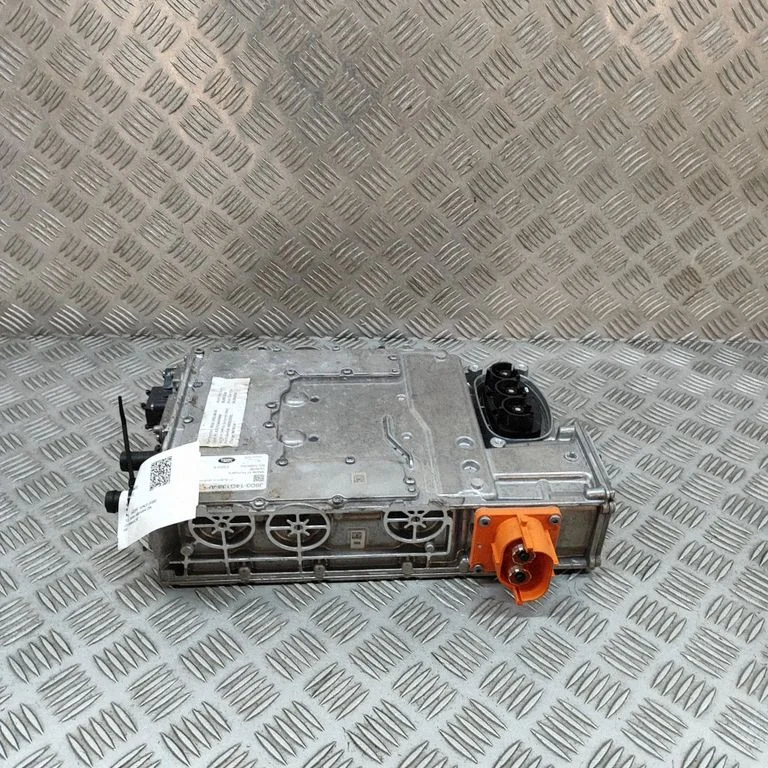 Voltage converter inverter A2C7556650600