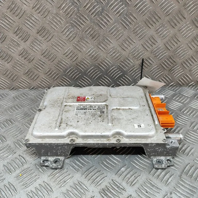 Invertors (sprieguma pārveidotājs) 1EA907190D
