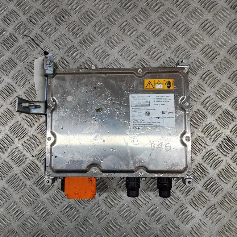 Invertors (sprieguma pārveidotājs) A0009017210
