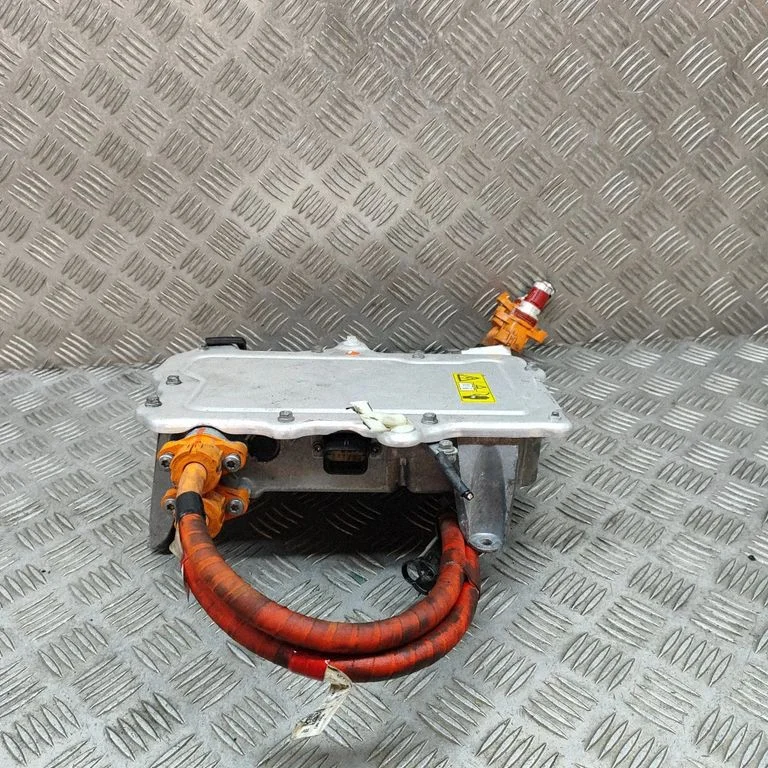 Invertors (sprieguma pārveidotājs) 104967800G