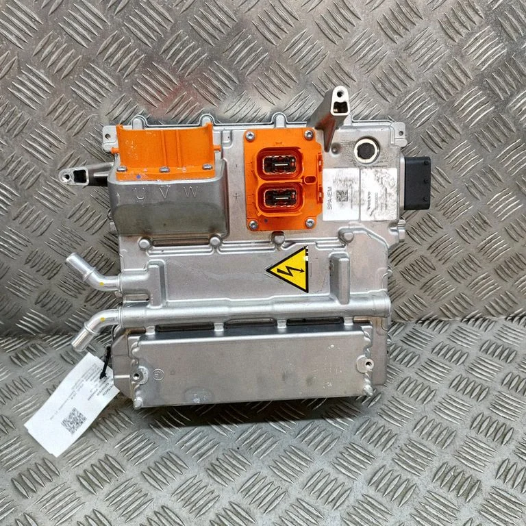 Invertors (sprieguma pārveidotājs) 32280830