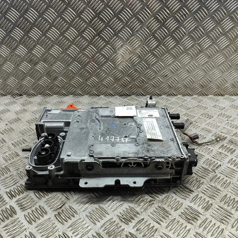 Voltage converter inverter A2C7556650600