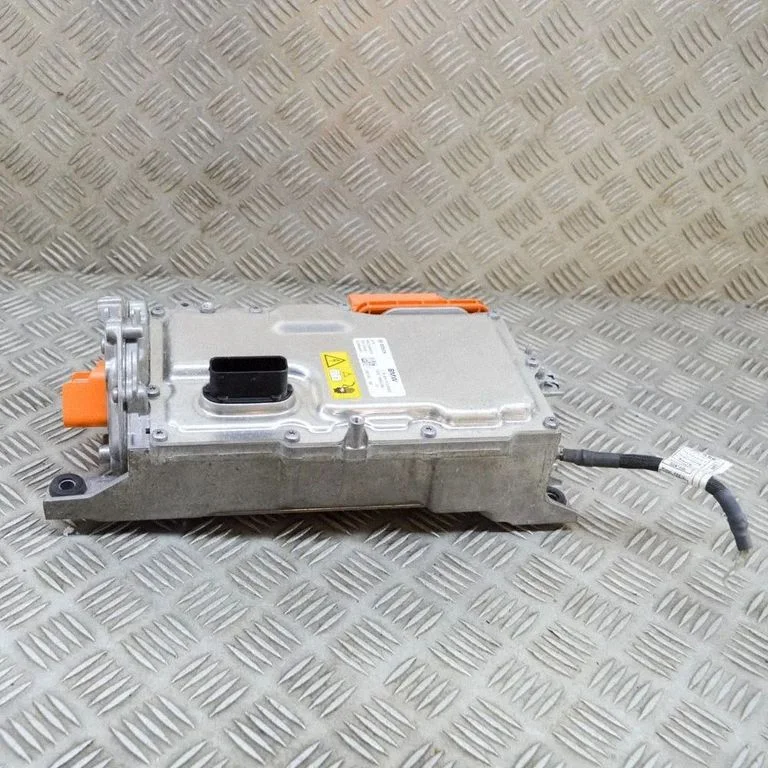 Invertors (sprieguma pārveidotājs) 0437508610