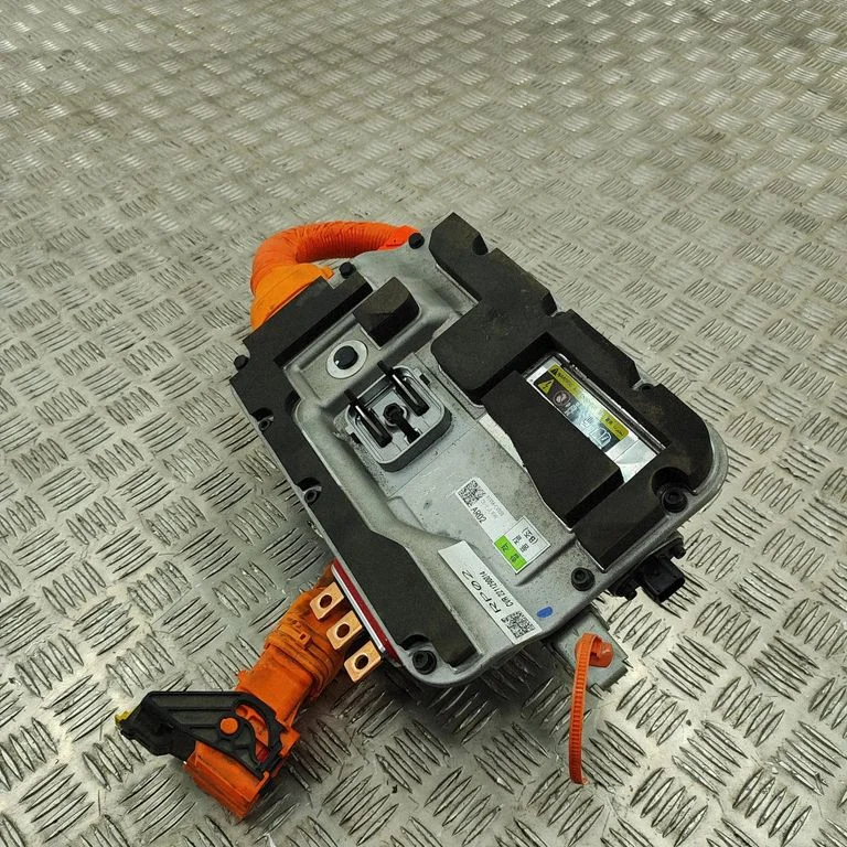 Voltage converter inverter 91958CV020