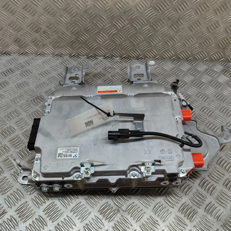 Invertors (sprieguma pārveidotājs) G909042062