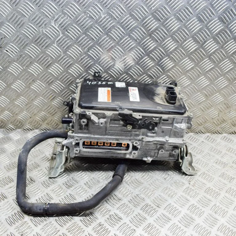 Inverter (pingemuundur) – Toyota RAV 4 (XA50) (2018-)