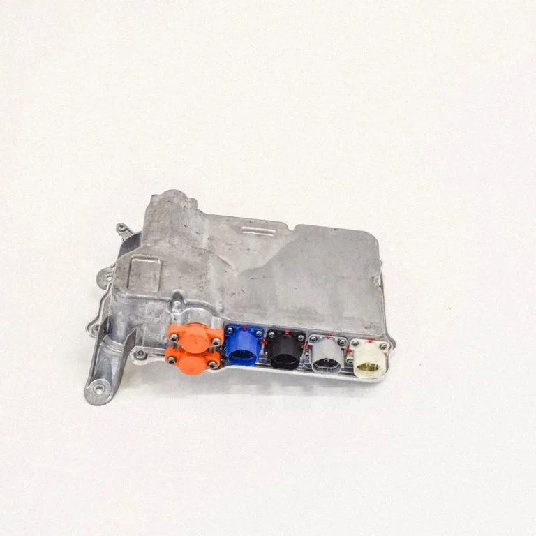 Invertors (sprieguma pārveidotājs) 105989100D