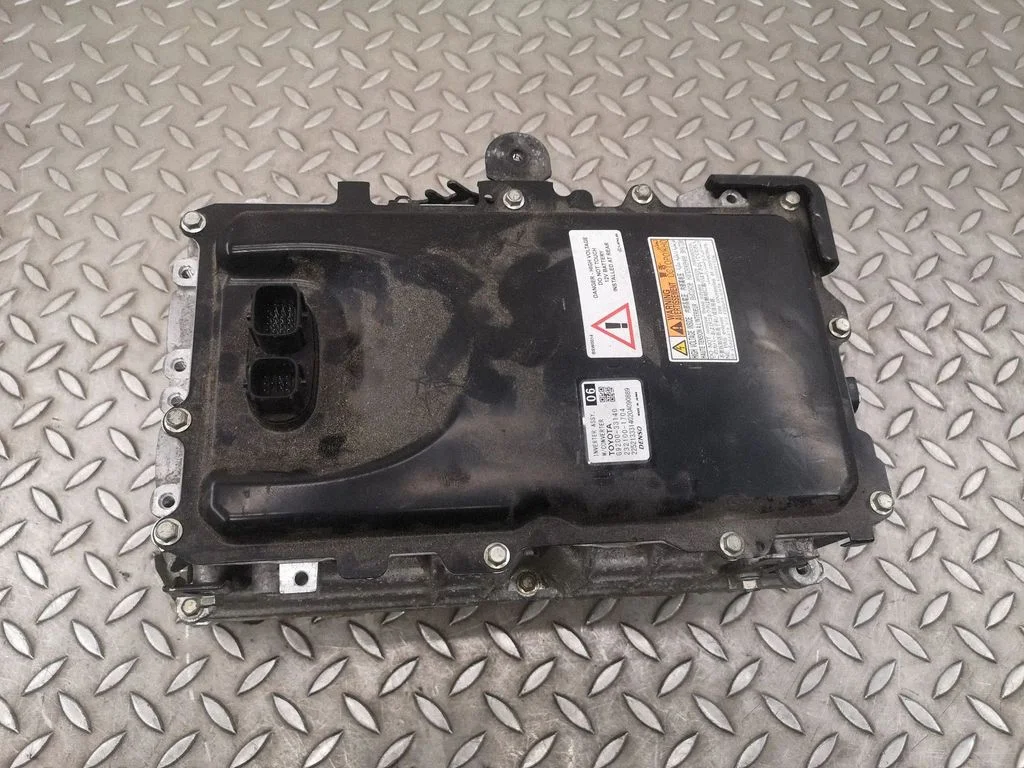 Voltage converter inverter – Lexus ES VII XZ10 (2018-2021)