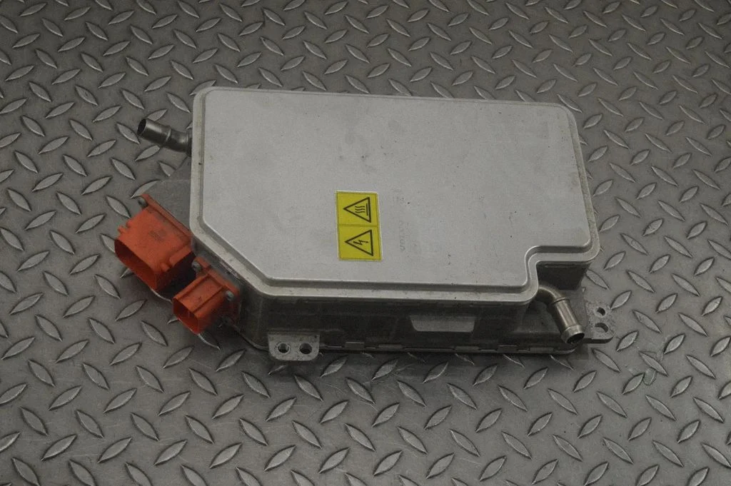 Voltage converter inverter 32325329
