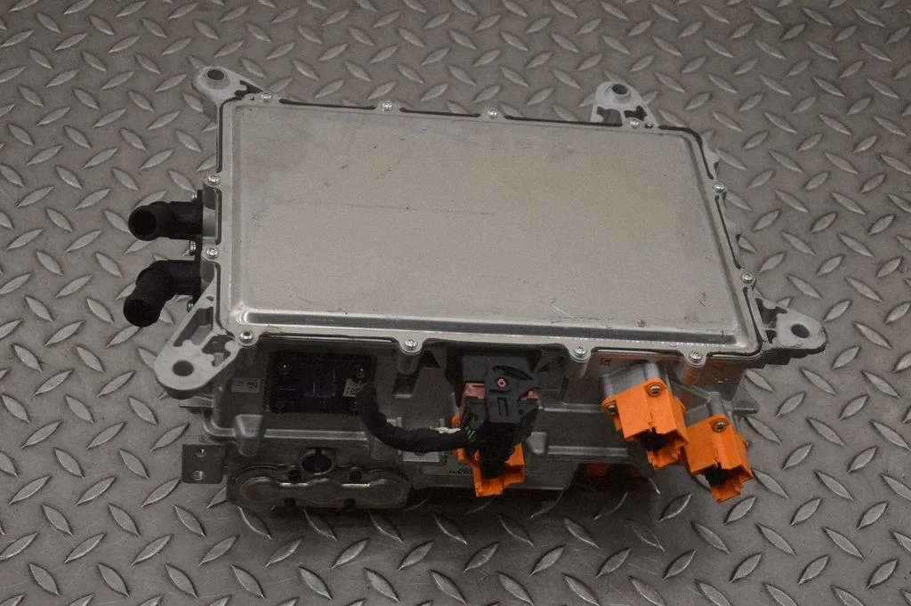 Voltage converter inverter 32335806