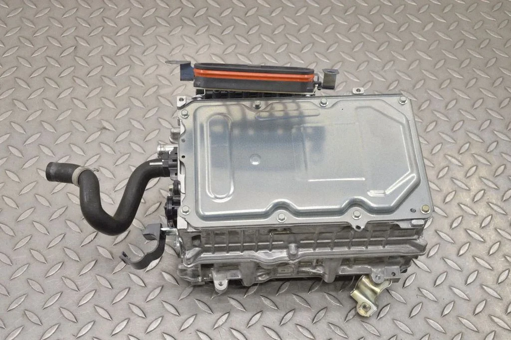 Invertors (sprieguma pārveidotājs) – Toyota C-HR I (2016-2023)