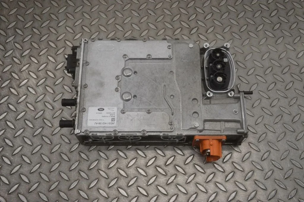Voltage converter inverter J9D314G138AJ