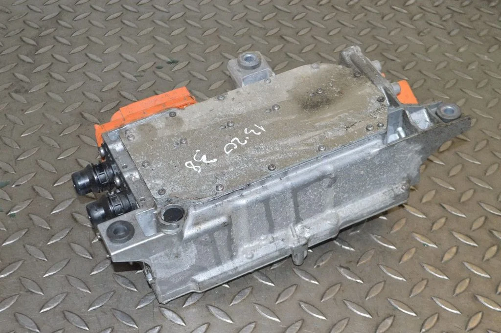 Voltage converter inverter 0437508588
