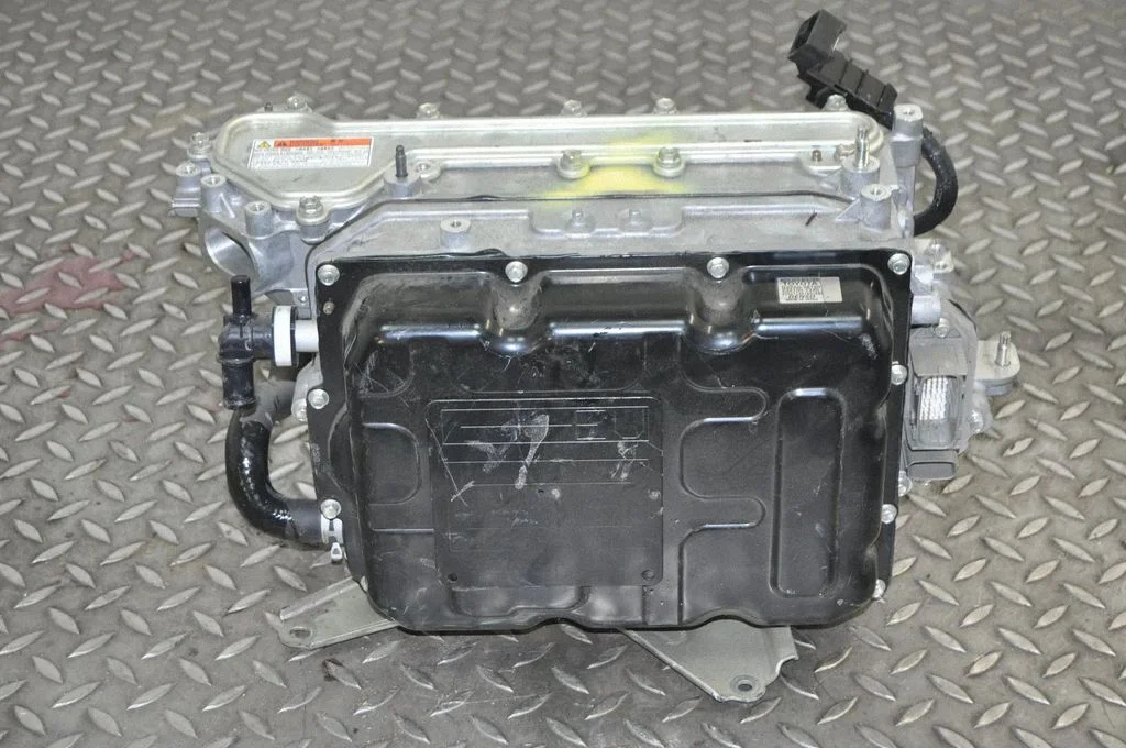 Voltage converter inverter – Lexus RX 450H (2016-)