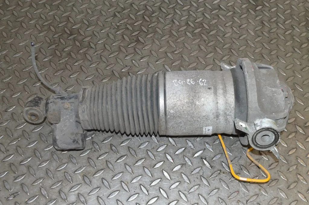 Shock absorber/damper/air suspension 7L5616020A