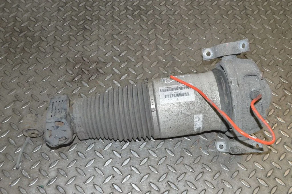 Shock absorber/damper/air suspension 7L5616019A