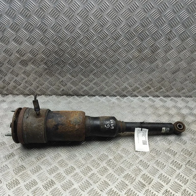 Shock absorber/damper/air suspension 4809050160 – Lexus LS UCF30 (2001-2007)