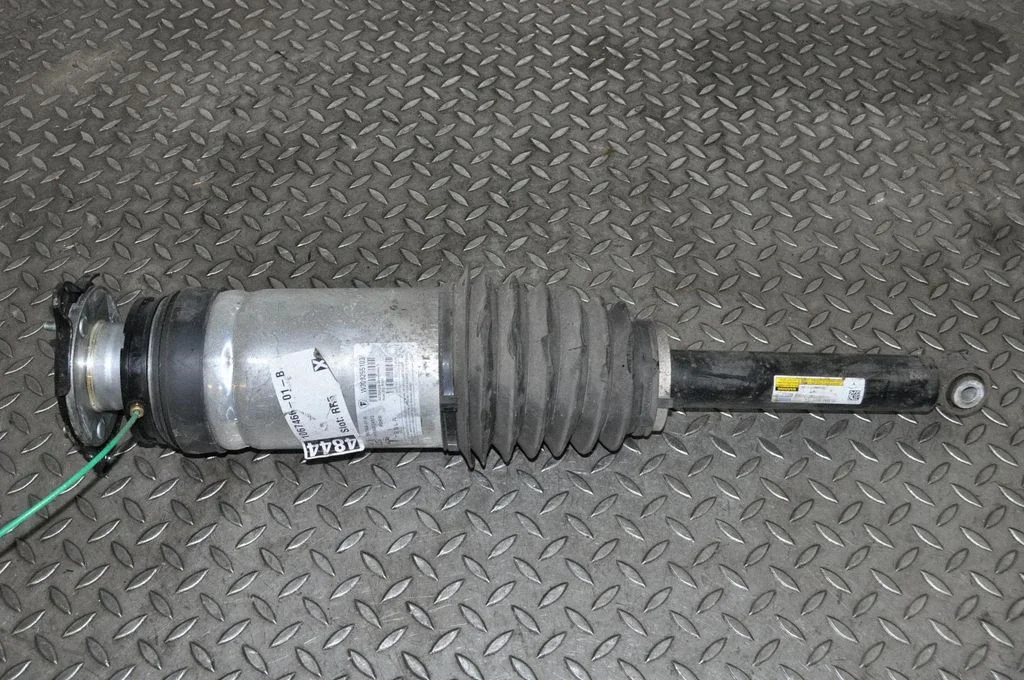 Shock absorber/damper/air suspension – Tesla Model S (2012-)