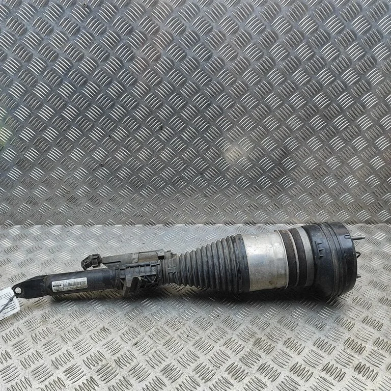 Eesmine amortisaator (õhk- / hüdrovedrustus) – Mercedes-Benz EQS V297 (2021-)