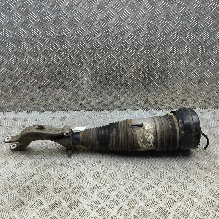 Air suspension front shock absorber – Audi Q5 SQ5 FY (2017-2025)