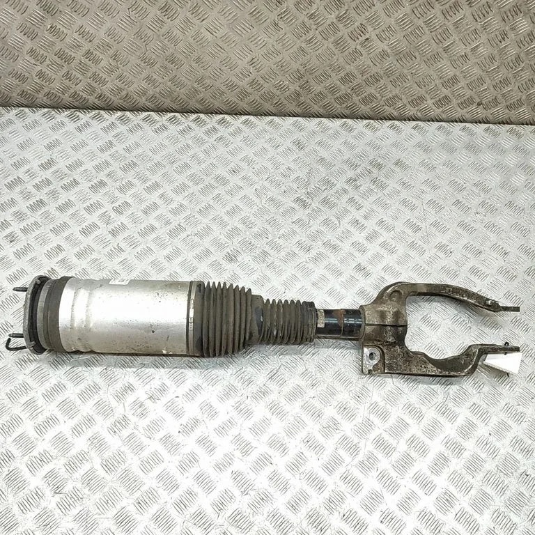 Air suspension front shock absorber MY423C286AB