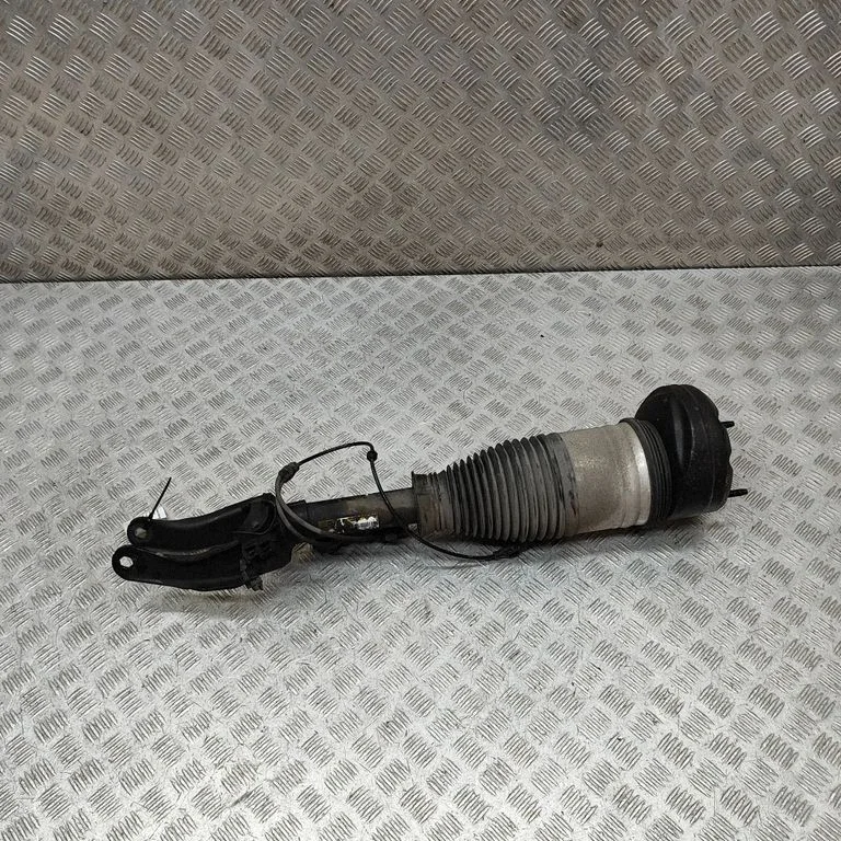 Air suspension front shock absorber A1673203213