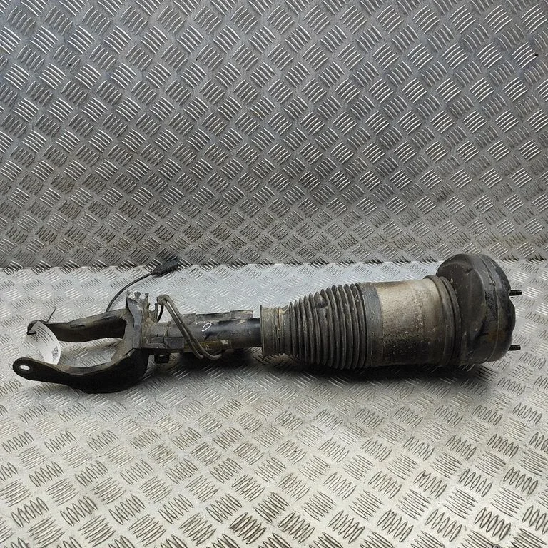 Air suspension front shock absorber B4LF1Z015A00