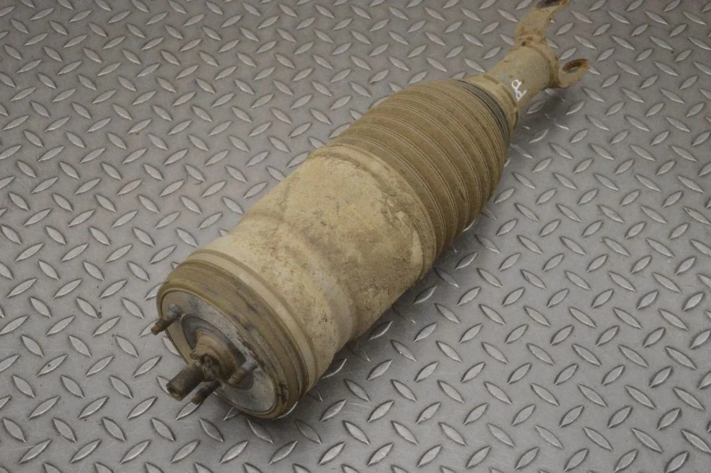 Air suspension front shock absorber 1A15483A