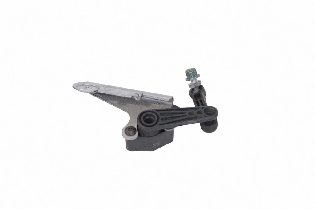 Air suspension front height level sensor – Tesla Model S (2012-)