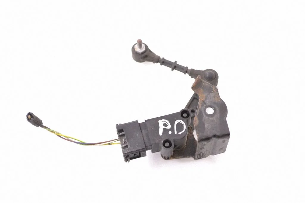 Air suspension front height level sensor – Land Rover Range Rover Sport L494 (2013-)