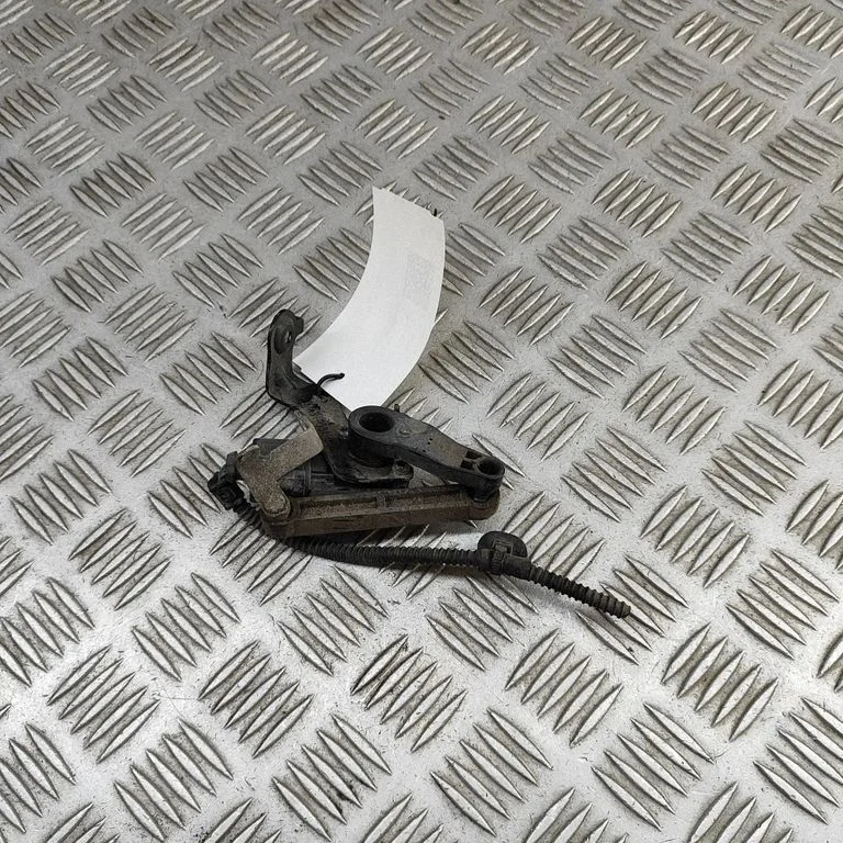 Eesmise vedrustuse kõrgusandur – Porsche Taycan 9J1 (2019-)