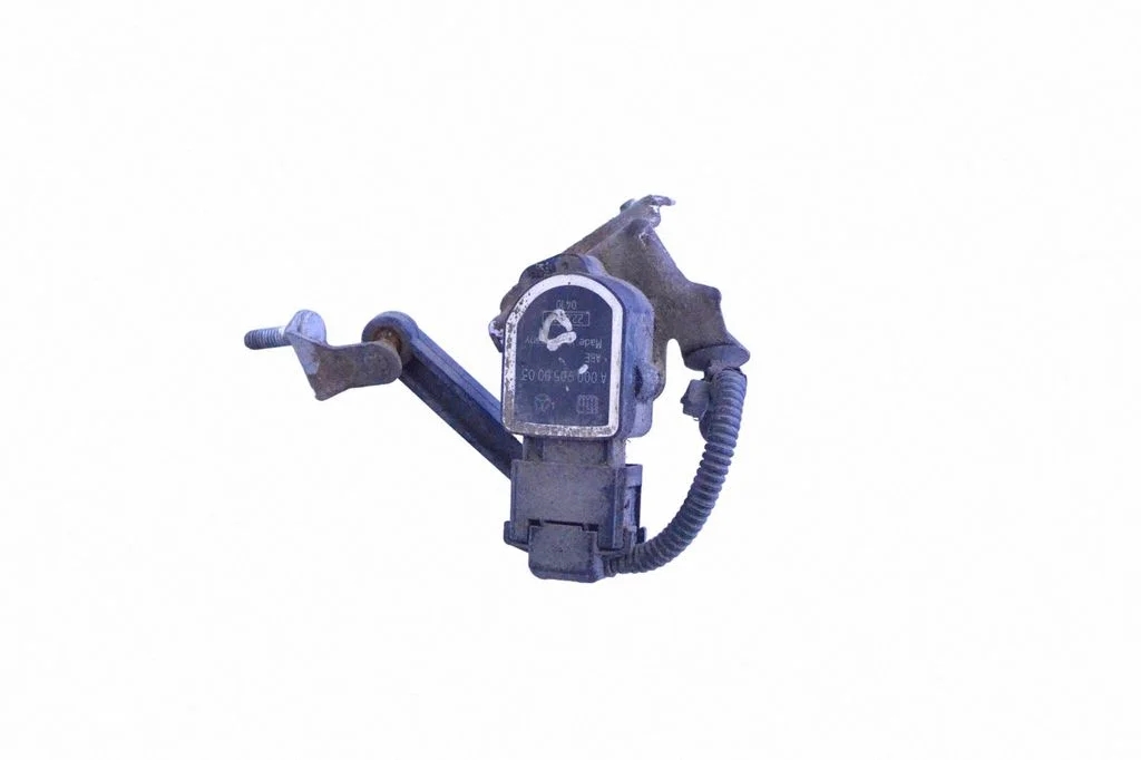 Air suspension front height level sensor – Mercedes-Benz SL-Class R231 (2012-2017)