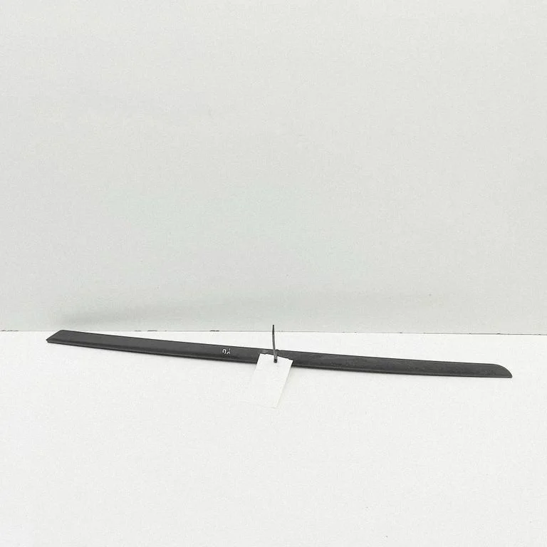 Windshield trim 95C854328