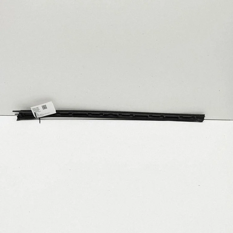 Windshield trim – BMW X5M G05 F95 (2019-)