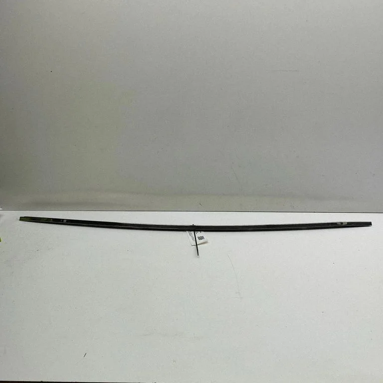 Windshield trim 3W7853185A