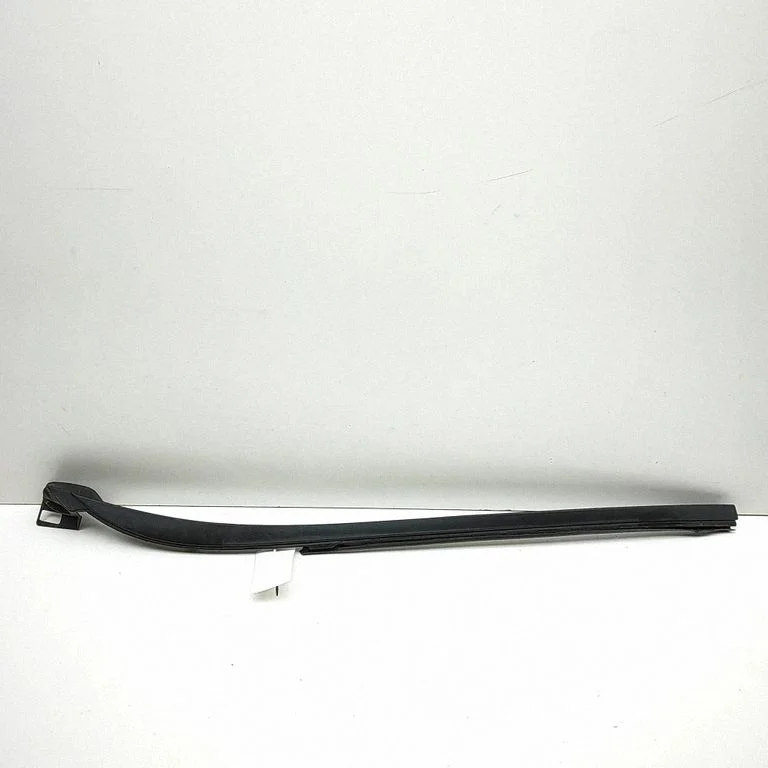 Vējstikla apdare 727615164R